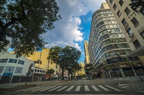 Poluição de São Paulo caiu pela metade desde início da quarentena