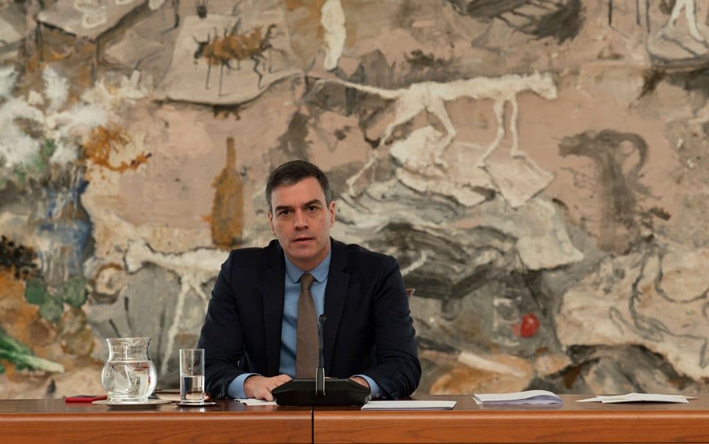 Espanhóis poderão sair para passear e praticar esportes a partir de 2 de maio, diz primeiro-ministro
