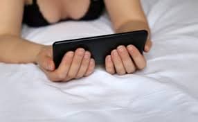 Virtual, mas bem real, sexo online mexe com cotidiano das quarentenas