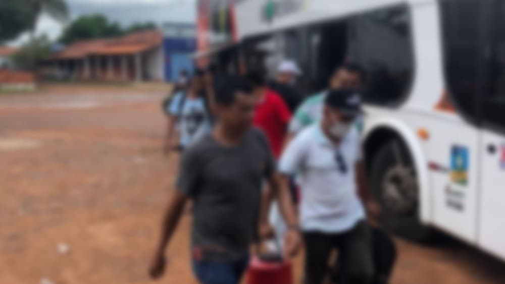 Ônibus de transporte clandestino do RN é apreendido com 40 passageiros no Maranhão