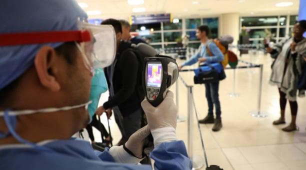 Países buscam caminhos para sair da quarentena sem provocar novo surto