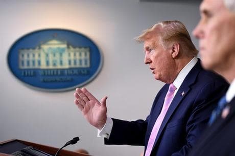 Coronavírus: Trump corta financiamento dos EUA para a OMS por "má gestão e encobrir a propagação"