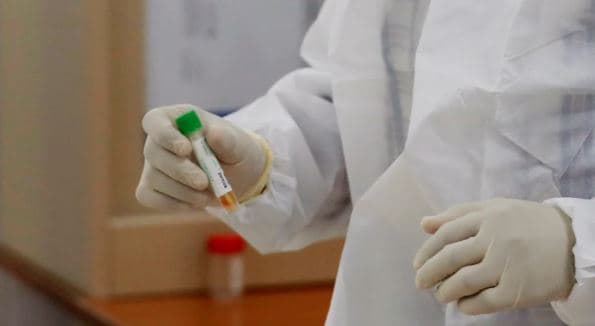 Universidade de Oxford, no Reino Unido, começará a testar vacina para Covid-19 em humanos