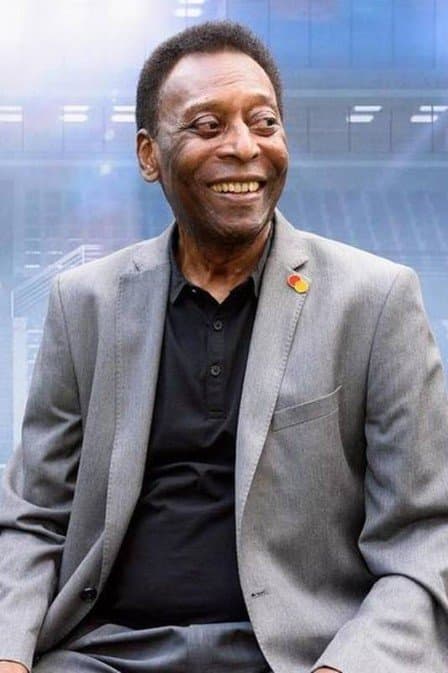 FOTOS: Entrevista de Pelé em que ele diz ser torcedor do Vasco repercute na imprensa mundial