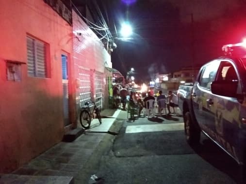 Semurb notificou estabelecimentos nesse fim de semana em Natal por aglomerar pessoas; bares, churrasquinhos, cigarreiras e lanchonetes na lista