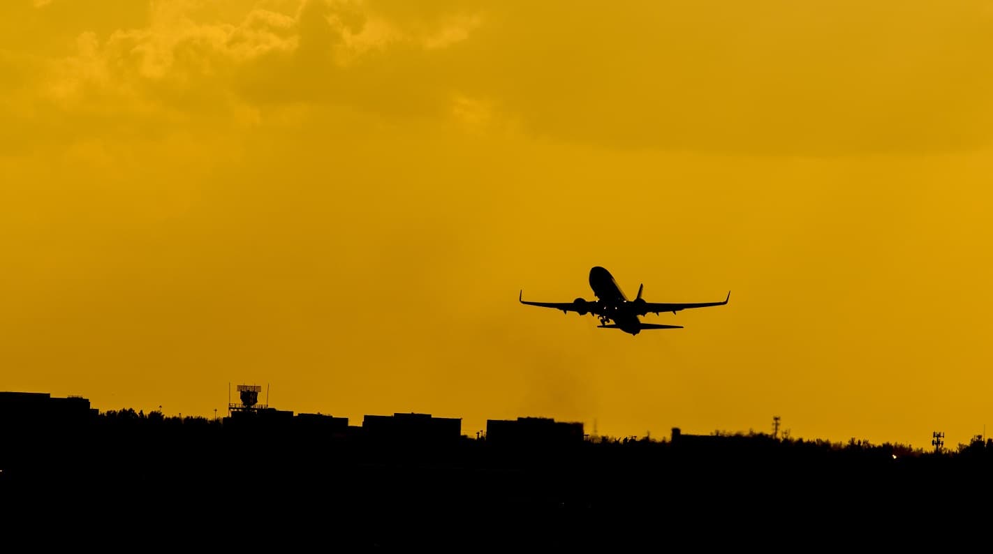 Qual será o custo das viagens aéreas após a pandemia? Reportagem da CNN dá um "norte"
