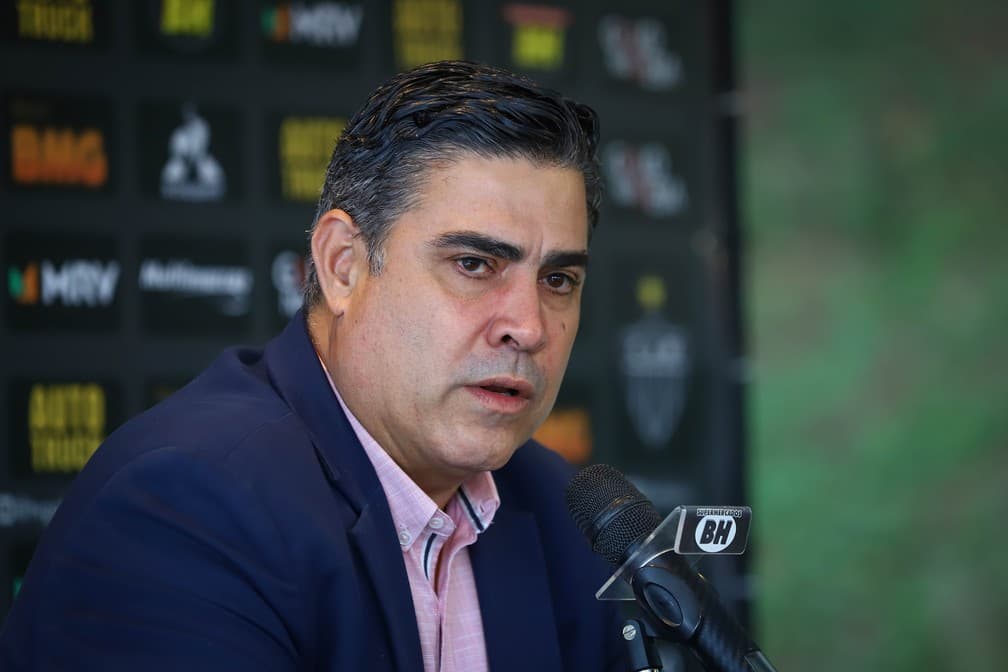 EFEITO PANDEMIA: "O futebol brasileiro está caminhando a passos largos para quebrar", alerta presidente do Atlético-MG