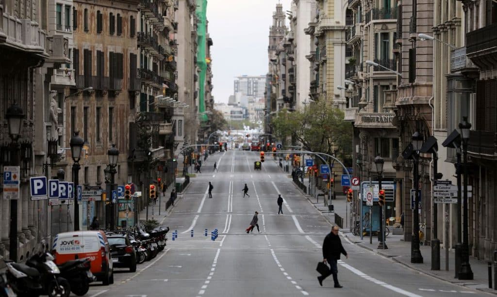 Primeiro-ministro da Espanha anuncia volta do turismo e autoriza retorno do Campeonato Espanhol