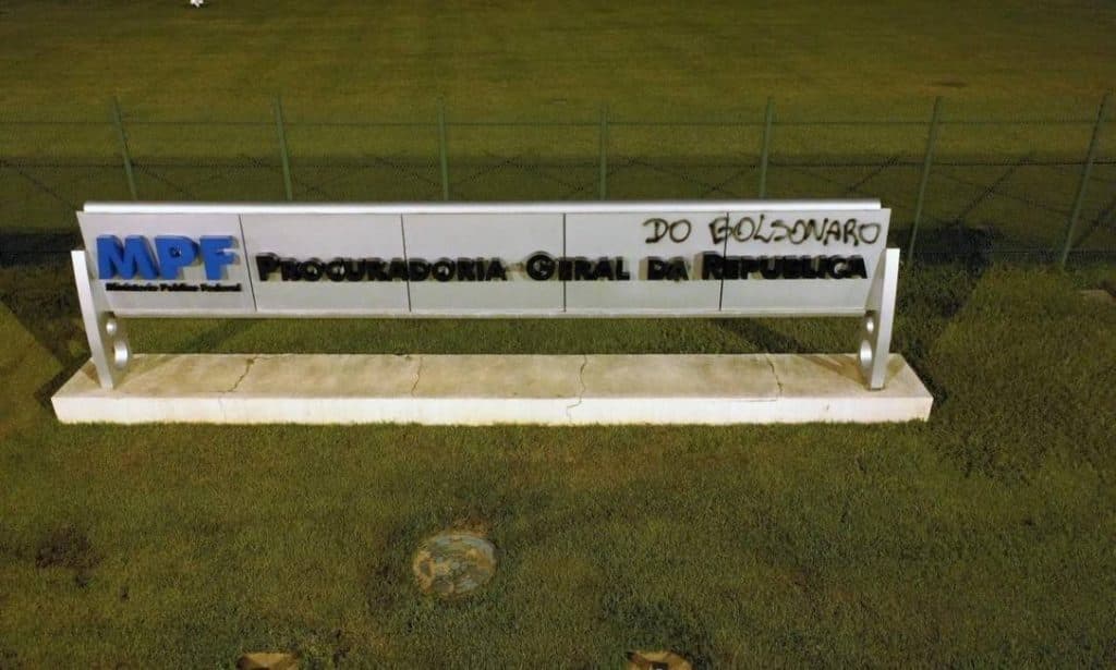 Sede da PGR é pichada e órgão ‘repudia ato de vandalismo'