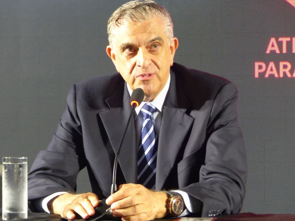 Com receita menor, Athletico Paranaense supera Flamengo em superávit