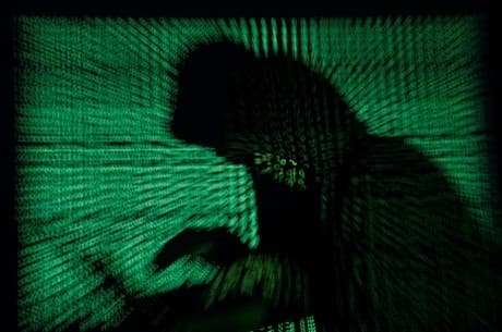 Operação da PF mira hackers que vazaram exames de Bolsonaro