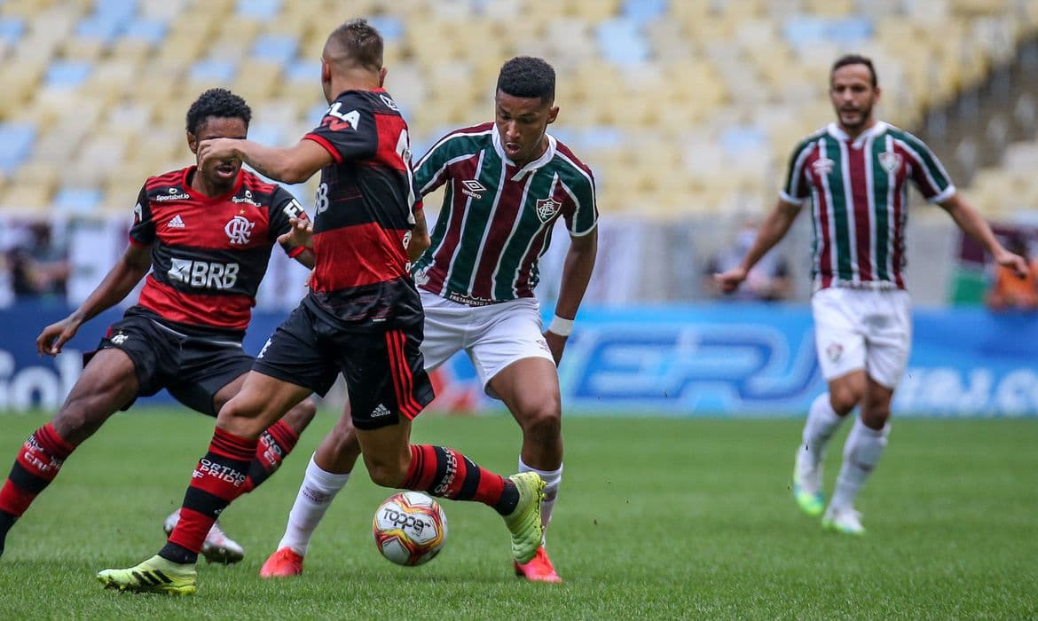 TRANSMISSÃO DO SBT: Com rivalidade intensa, Fla-Flu encerra na noite desta quarta Carioca marcado por polêmicas