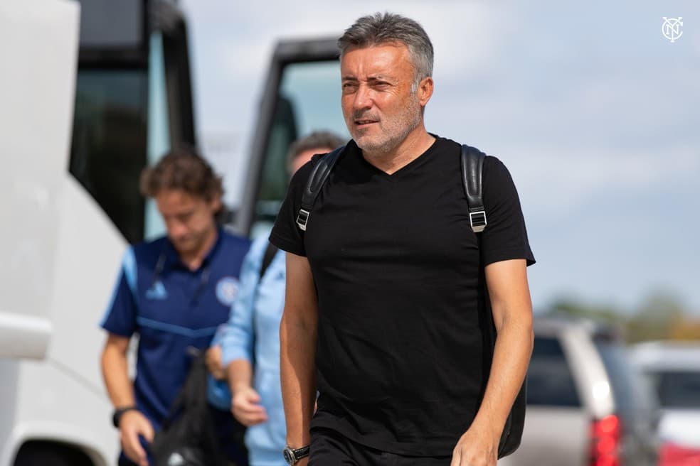 Flamengo acerta com o espanhol Domènec Torrent, ex-auxiliar de Pep Guardiola, até o final de 2021, para o lugar de Jesus