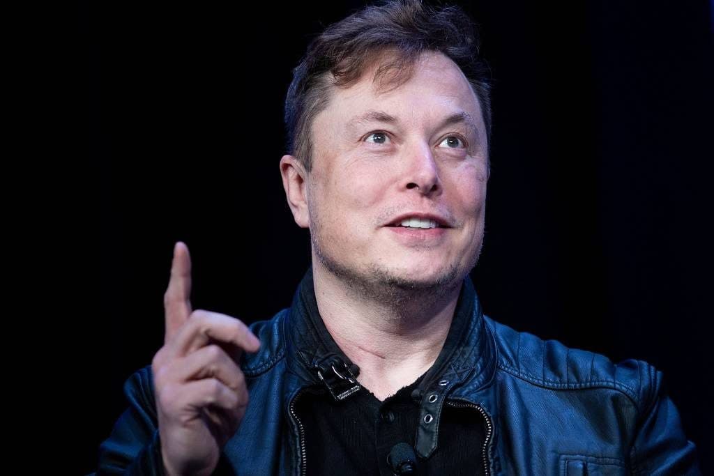 Fortuna de Elon Musk supera a de Warren Buffett e dono da Tesla se torna sétimo homem mais rico do mundo; veja ranking