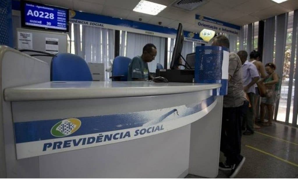 Prova de vida de aposentados e pensionistas continuará suspensa até 30 de setembro