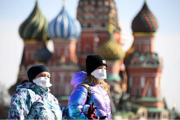 Rússia revisa dados e mais que triplica número de mortos por Covid-19