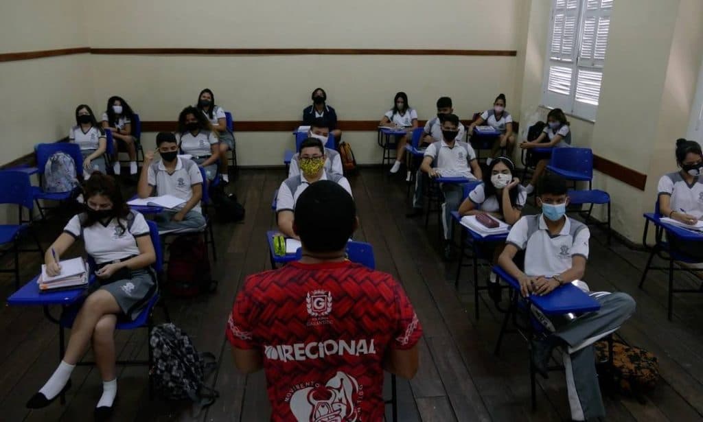 Renda Brasil deve incluir premiação por bom desempenho escolar e esportivo dos alunos