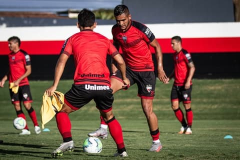 Atlético-GO consegue recurso na CBF para escalar jogadores que testaram positivo para Covid-19 contra o Flamengo