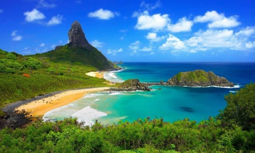 Fernando de Noronha anuncia reabertura exclusiva para turistas que já tiveram Covid-19