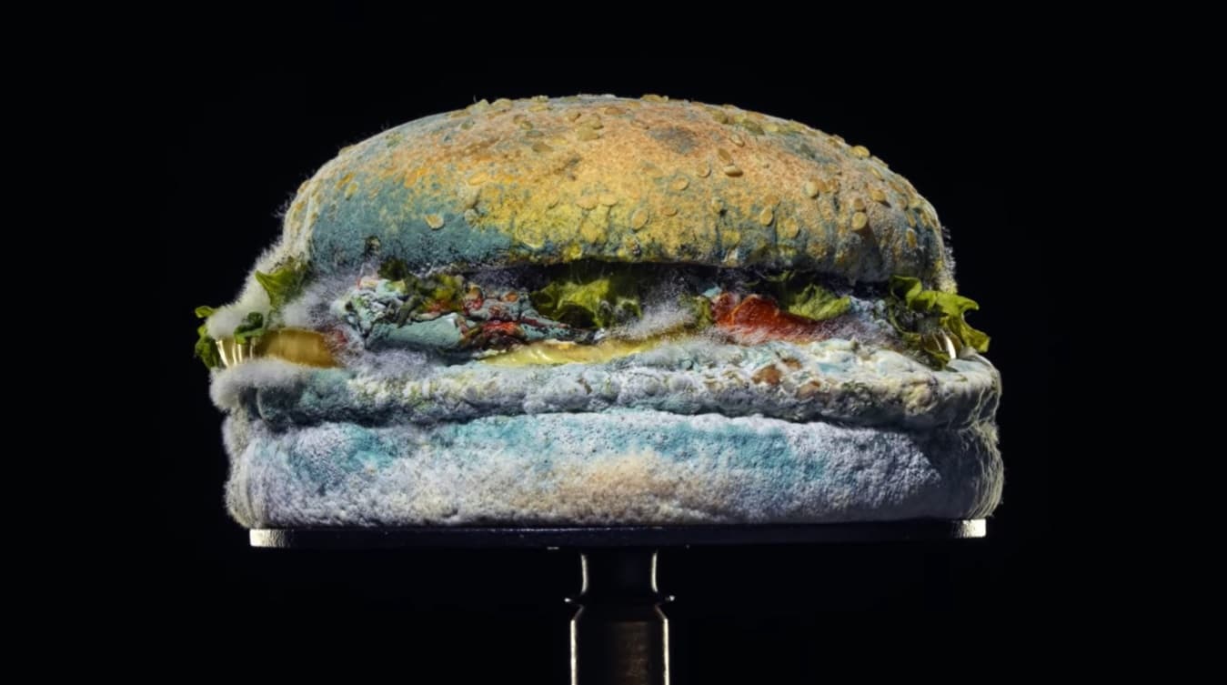 Sanduíches sem conservantes, mas com sabor? Burger King e McDonald's dizem que sim