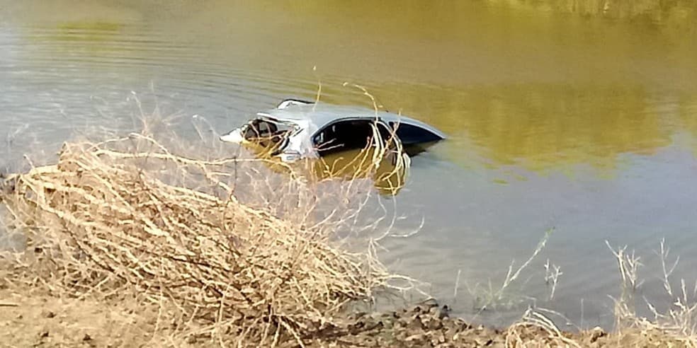 Jornalista paraibano morre após carro cair em açude às margens RN-089
