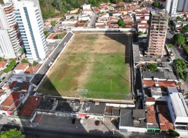 Juiz reintegra posse do estádio Juvenal Lamartine ao Estado e FNF tem 10 dias para desocupar