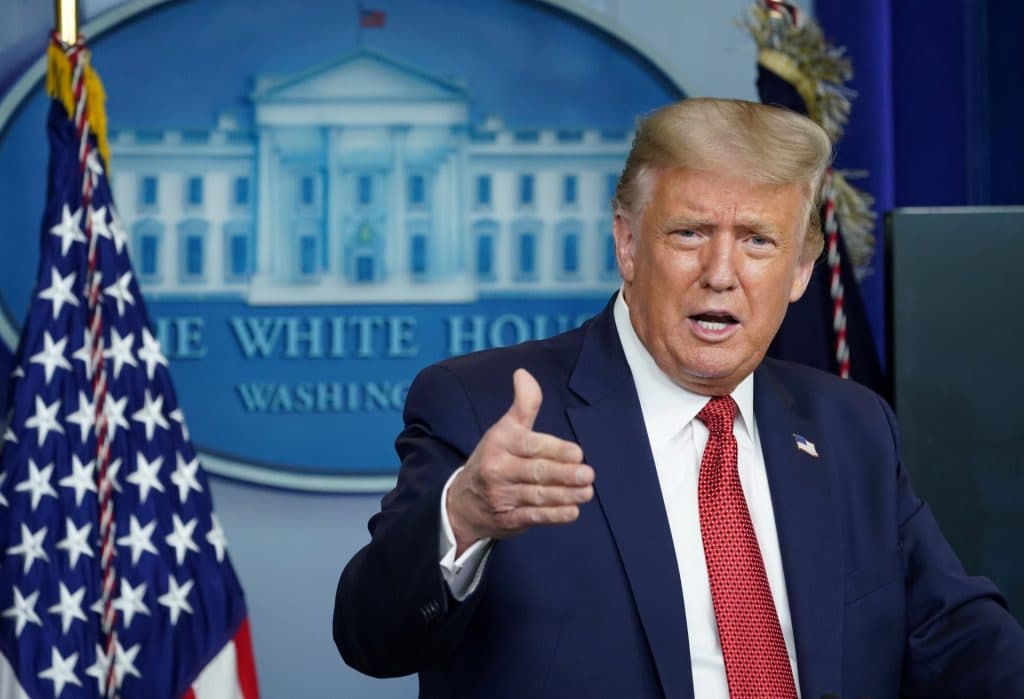 Pacote com ricina é enviado a Donald Trump e interceptado por autoridades