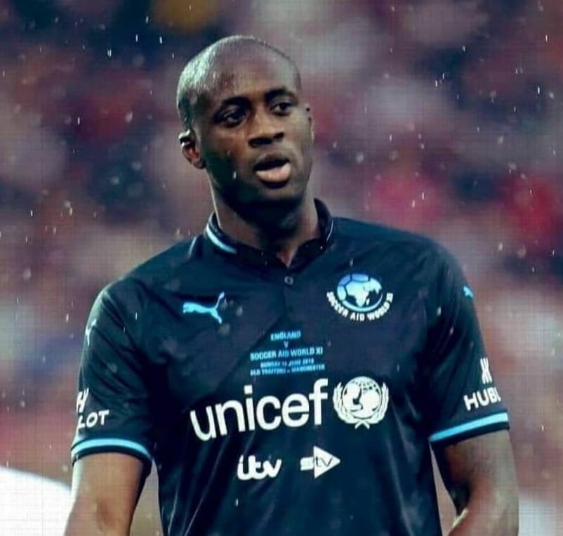 Jogador sugere contratar prostitutas em grupo de WhatsApp de colegas de time e é excluído de jogo beneficente da Unicef