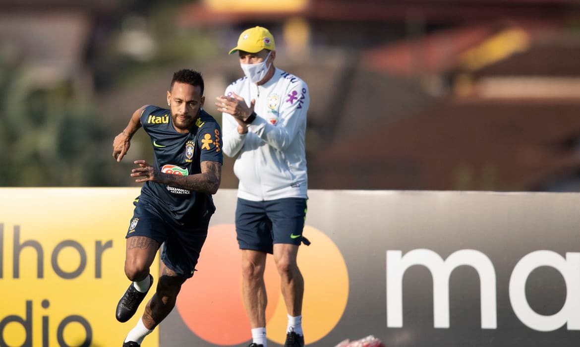 ELIMINATÓRIAS DA COPA: Neymar sente dores na região lombar e pode desfalcar seleção no jogo contra a Bolívia nesta sexta