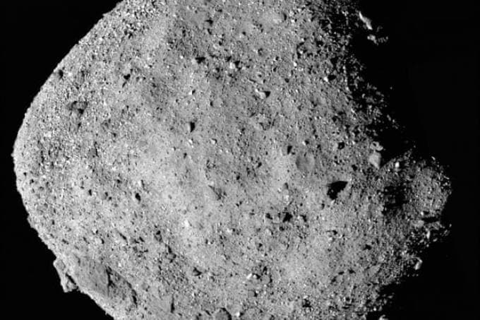 Nave da NASA pousa com sucesso em asteroide que pode colidir com a Terra no final do próximo século