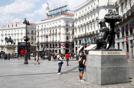 Espanha, Itália e França ampliam restrições em fim de semana com recorde de casos da Covid-19