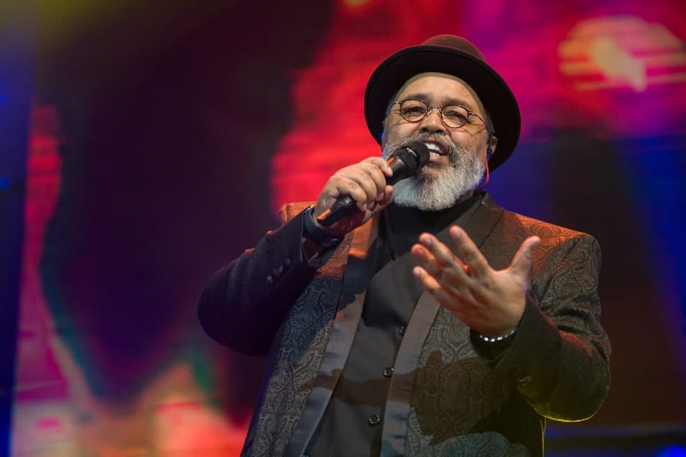 Jorge Aragão é internado em UTI com Covid-19