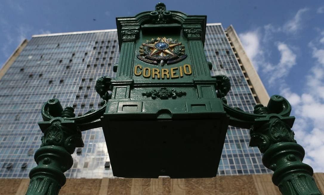 Correios: governo finaliza projeto de lei que abre caminho para privatização em 2021