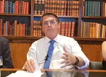 Bolsonaro diz que PF já sabe quem é o hacker que derrubou sistema do STJ