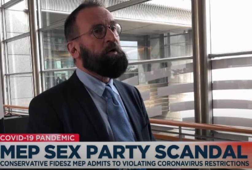 Deputado "macho",  a favor da família e contra relacionamentos LGBT é pego em orgia gay na Bélgica
