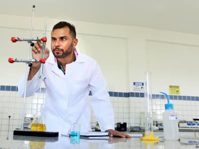 Professor do IFRN desenvolve iogurte em pó
