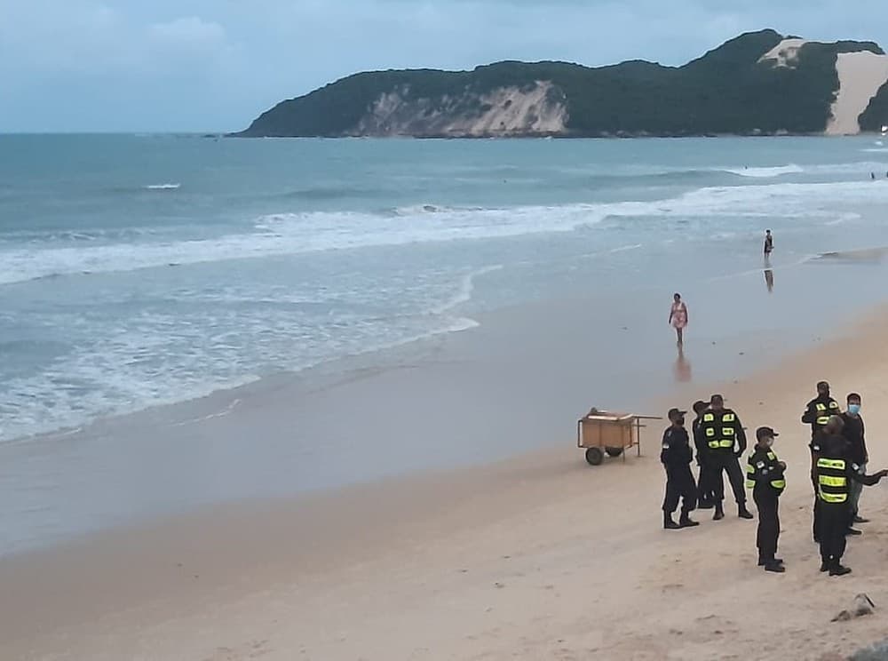 Homem morre afogado na praia de Ponta Negra