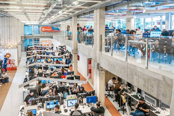 Hotmart abre 400 vagas de emprego com home office para sempre