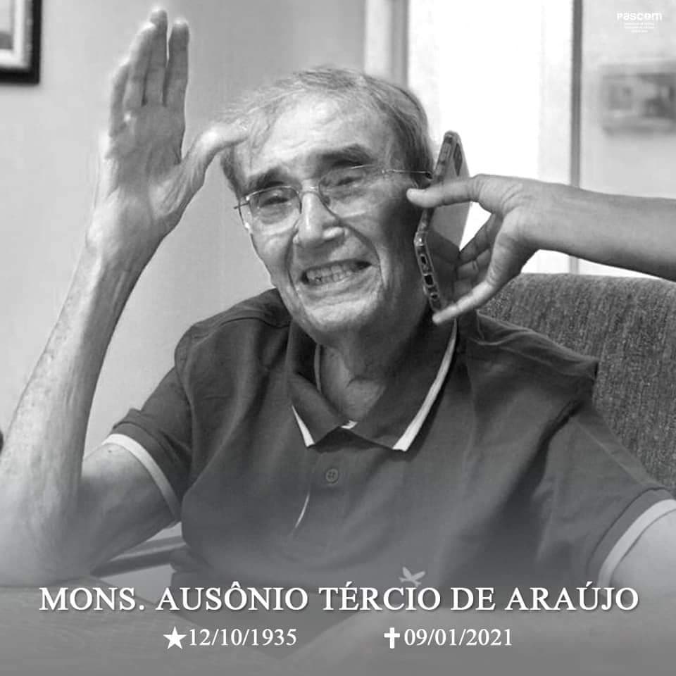 Morre o Monsenhor Tércio de Araújo