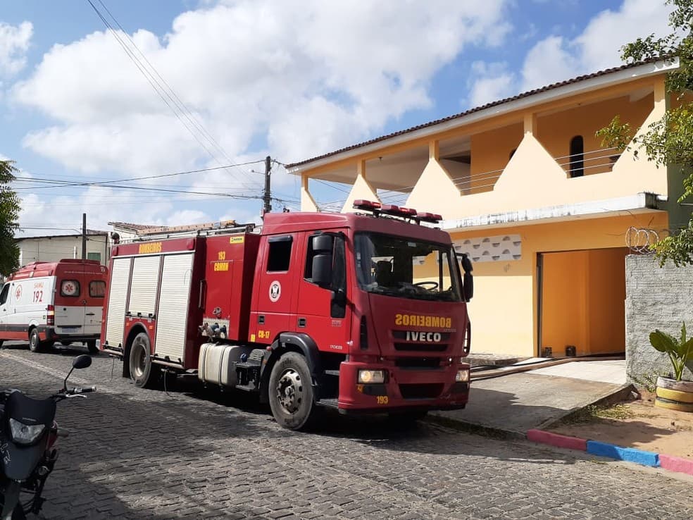 Idosa morre carbonizada durante incêndio em residência na Zona Norte de Natal