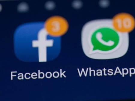 WhatsApp adia compartilhamento de dados com Facebook