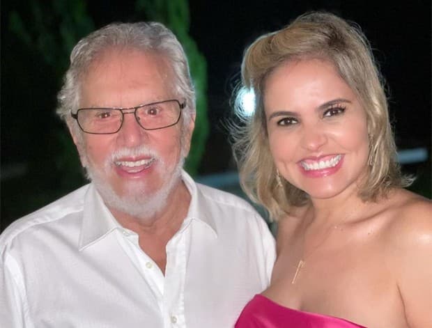 Carlos Alberto de Nóbrega e a mulher são internados com covid