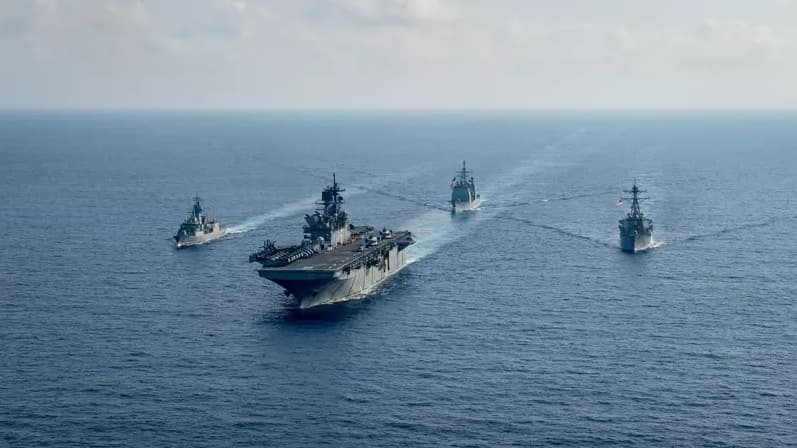 Em recado à China, Biden manda navio de guerra a Estreito de Taiwan