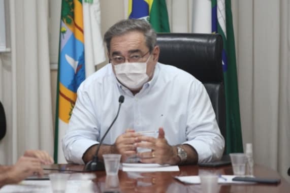 Álvaro Dias sanciona Lei que permite a Natal comprar vacinas