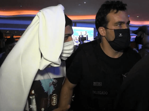 Delegado sobre Gabigol: “Ele falava com os policiais com ar de superioridade”; jogador foi flagrado em cassino clandestino durante operação policial