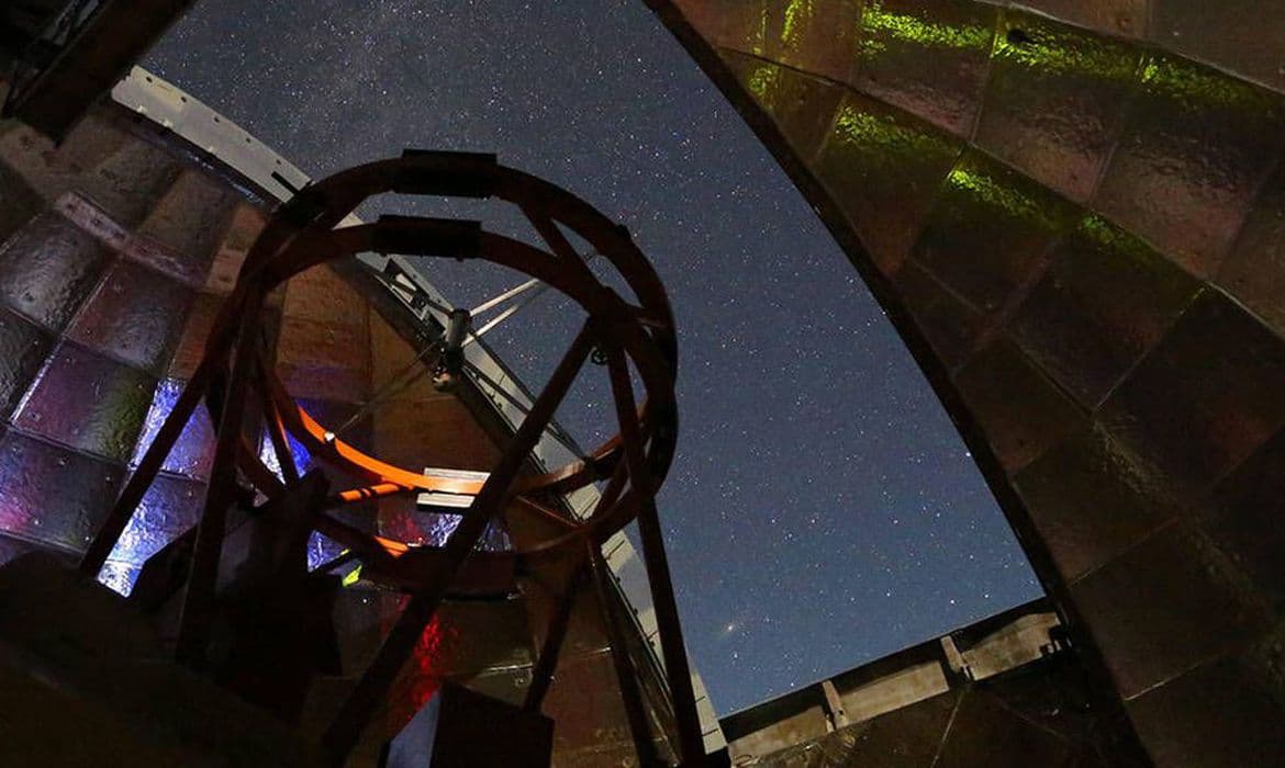 Asteroide "potencialmente perigoso" passará próximo à Terra a mais de 120 mil km/h
