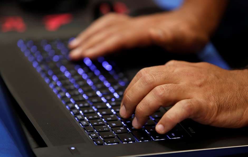 Hackers invadem reunião virtual da Comissão da Mulher Advogada da OAB e se masturbam