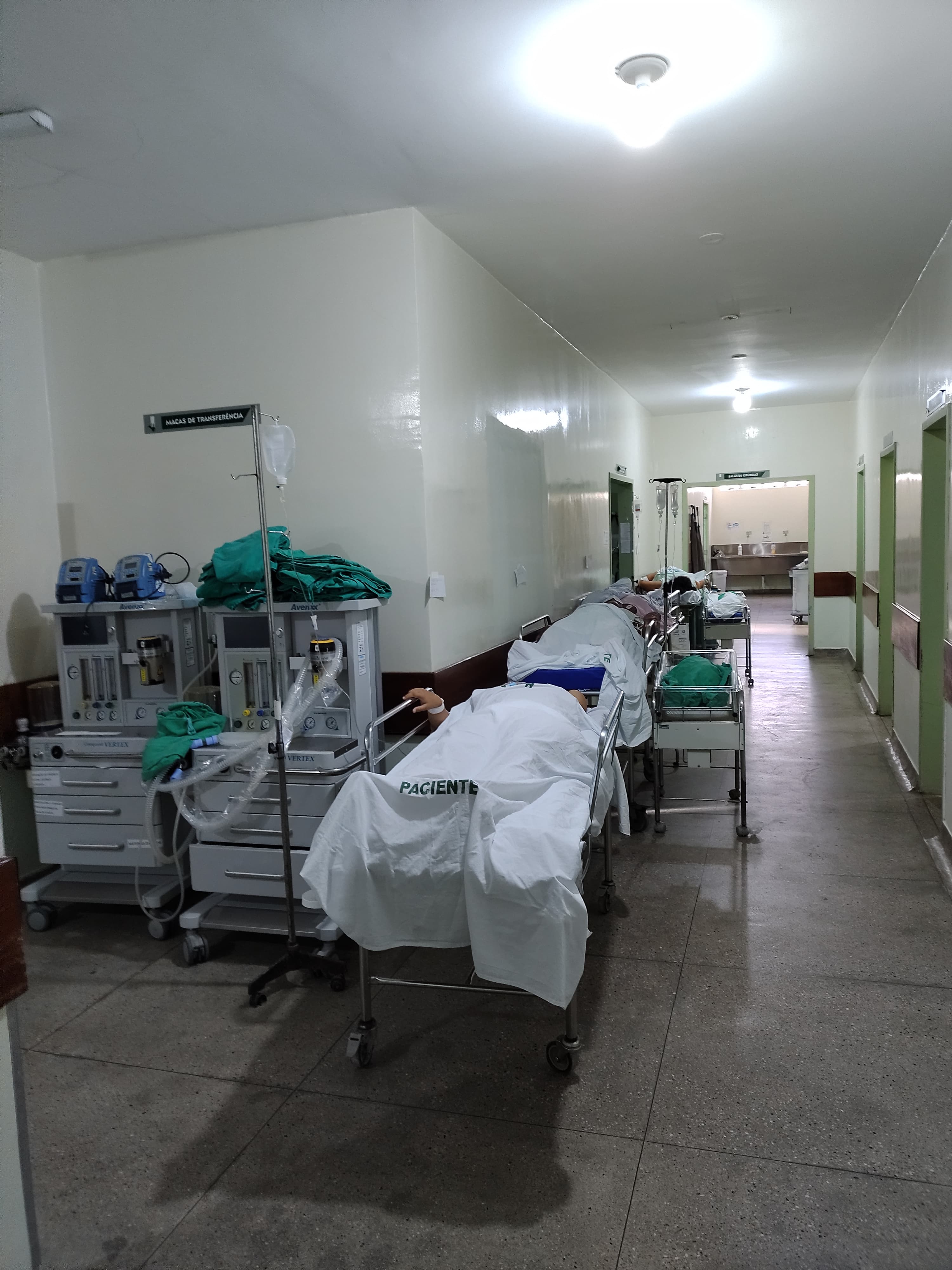 FOTOS: Superlotação no centro cirúrgico do Hospital Santa Catarina na Zona Norte
