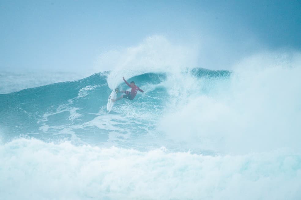 Brasileiros Gabriel Medina, Italo Ferreira e Filipe Toledo lideram a Liga Mundial de Surfe (WSL)