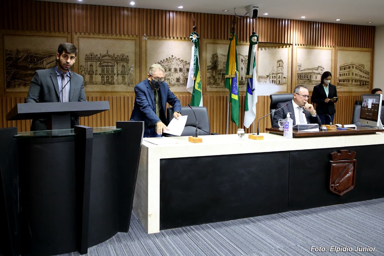 Câmara Municipal de Natal aprova projeto que regulamenta entrada de animais em estabelecimentos comerciais